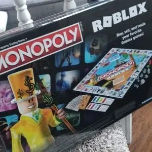  MONOPOLY: Roblox 2022 Edition Board Game, Buy, Sell